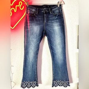 Miss Me “Luxe Fit” Crop Boot jeans